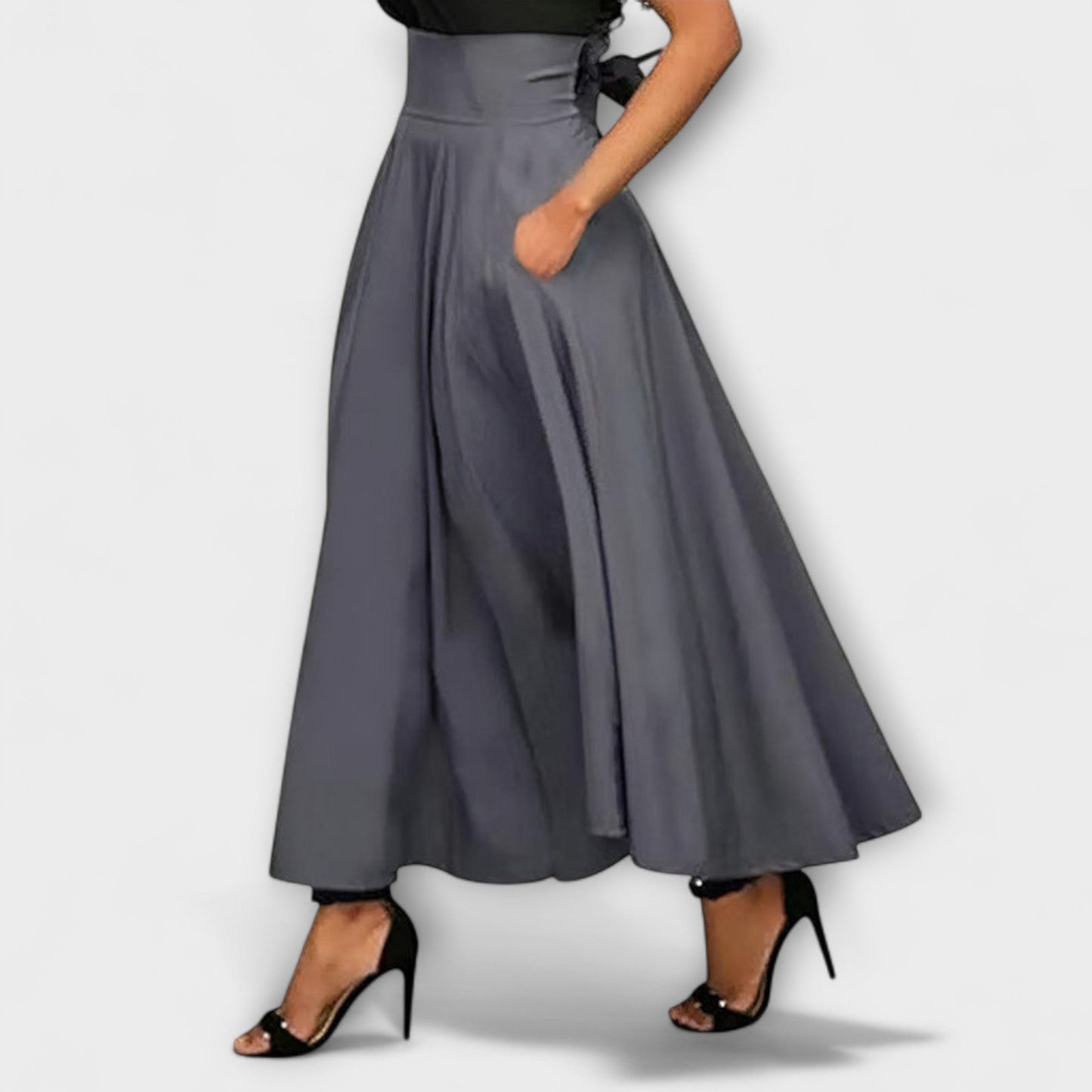 Lariss Elegant Maxi Skirt